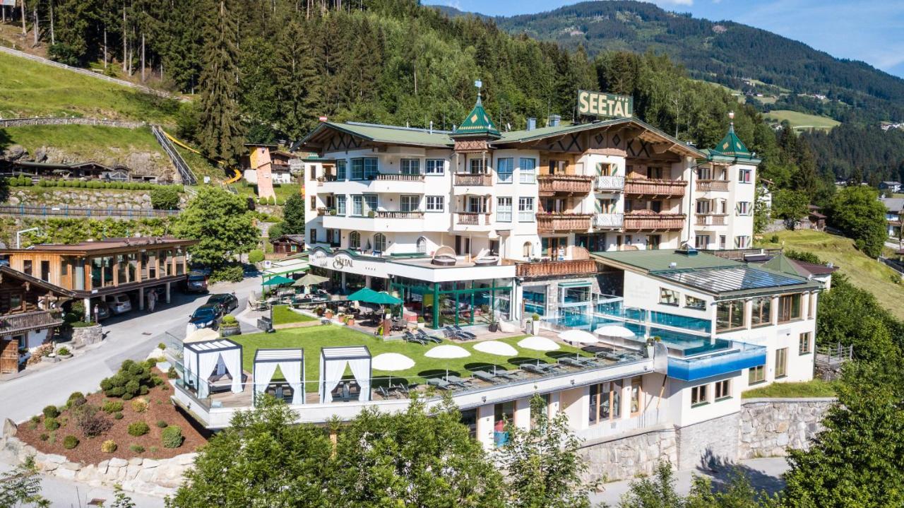 Alpin Family Resort Seetal Kaltenbach Exteriör bild