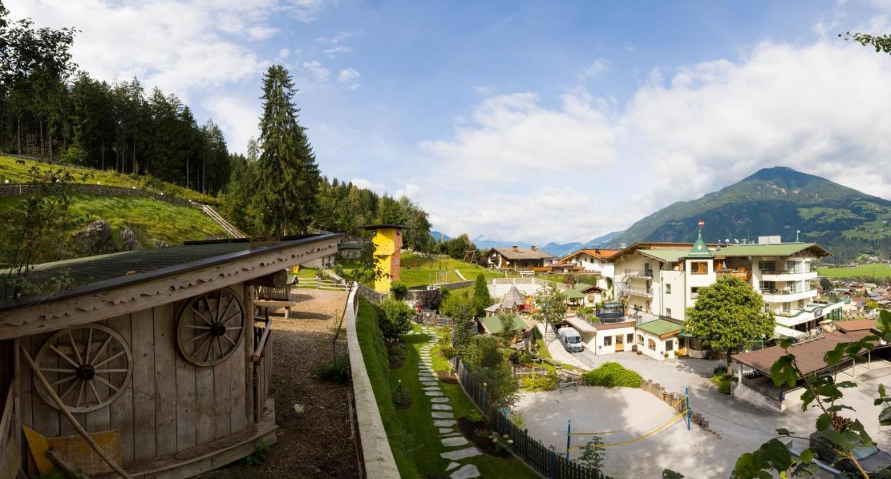 Alpin Family Resort Seetal Kaltenbach Exteriör bild