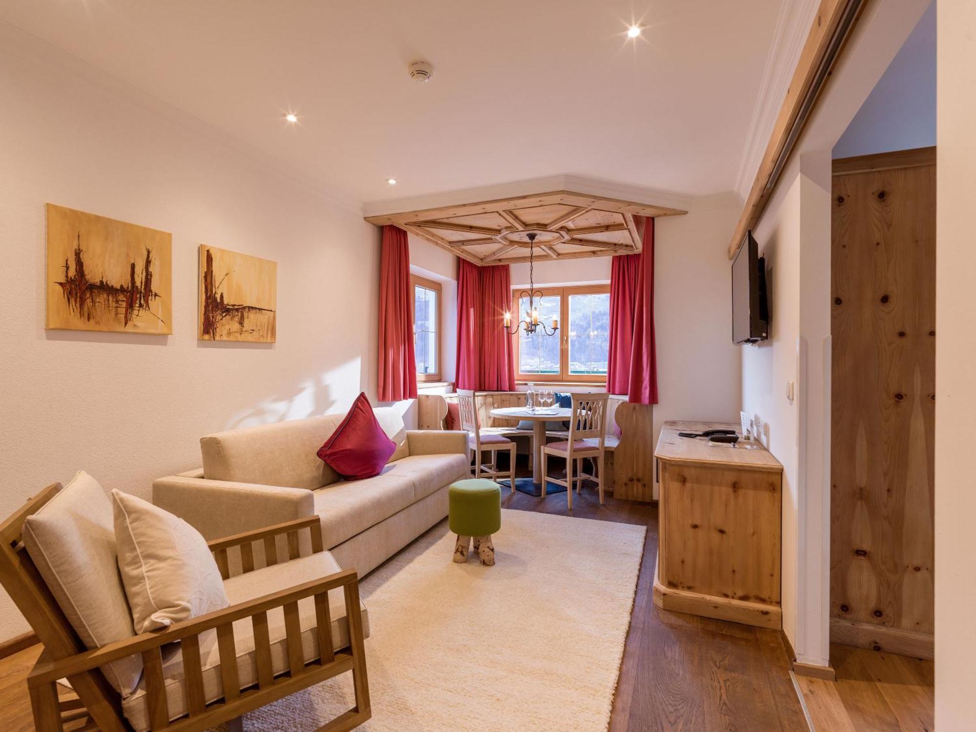 Alpin Family Resort Seetal Kaltenbach Rum bild